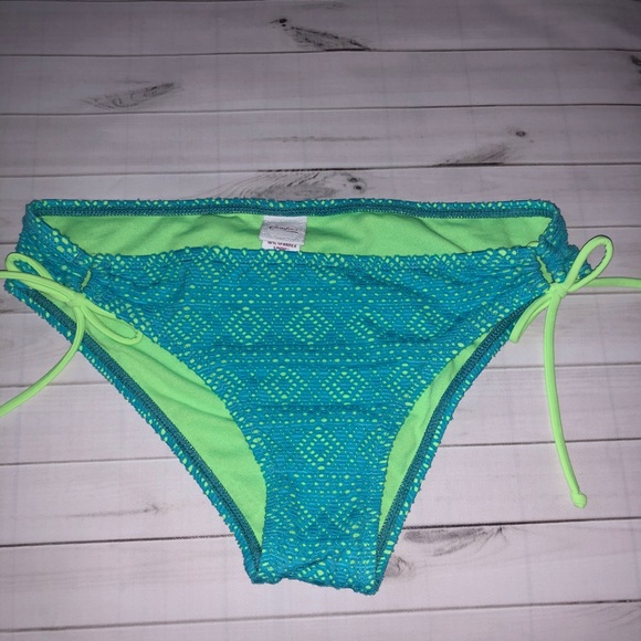 🆕 Candies Bikini Bottom 👙 - Picture 5 of 5